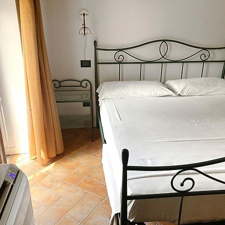 Hotel Antichi Cortili Доссобуоно Экстерьер фото
