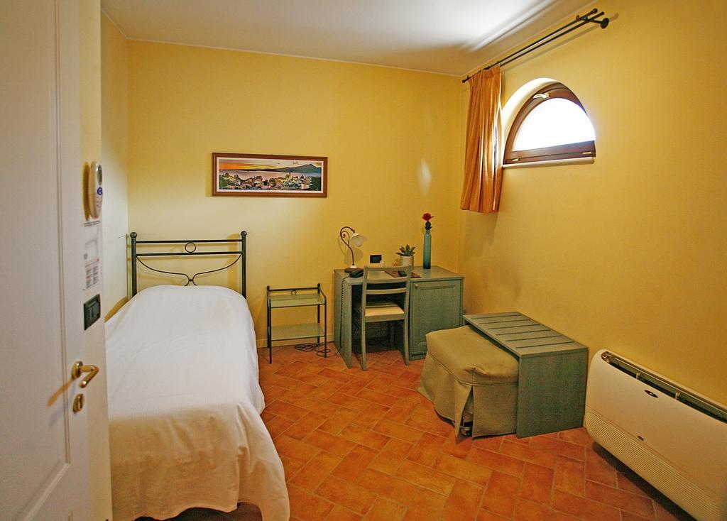 Hotel Antichi Cortili Доссобуоно Экстерьер фото