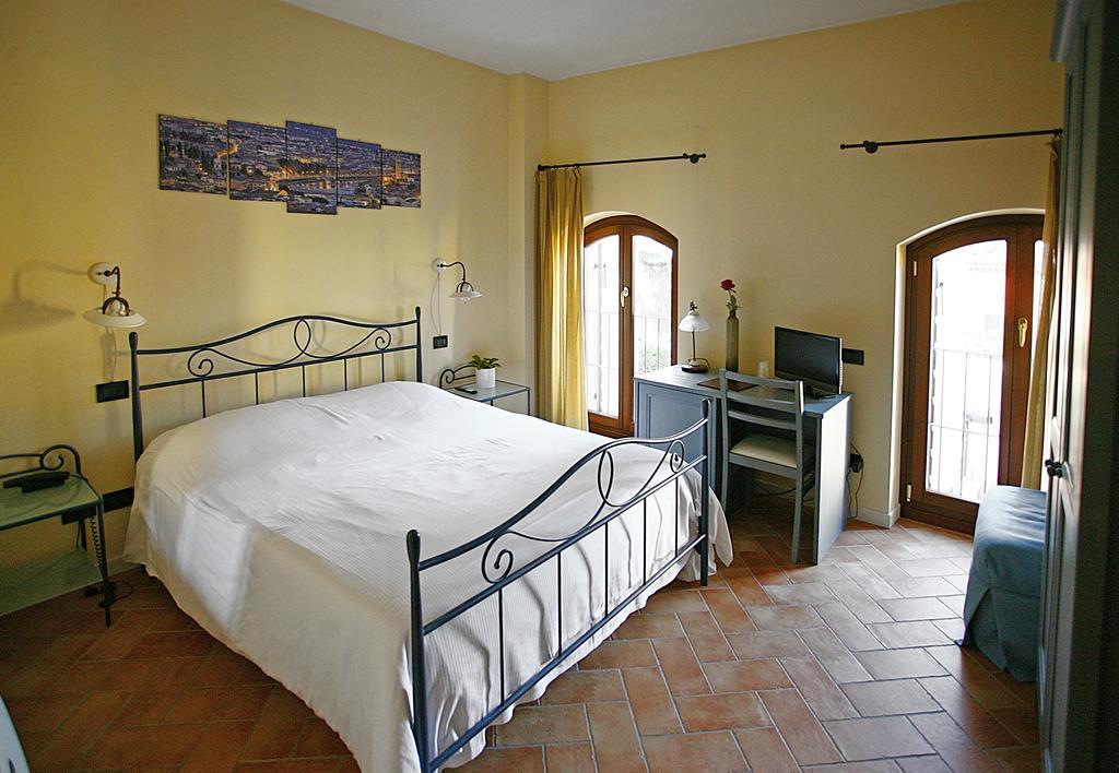 Hotel Antichi Cortili Доссобуоно Экстерьер фото